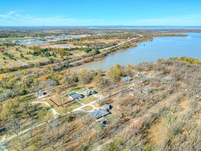 808 N E Street, Eufaula, OK 74432