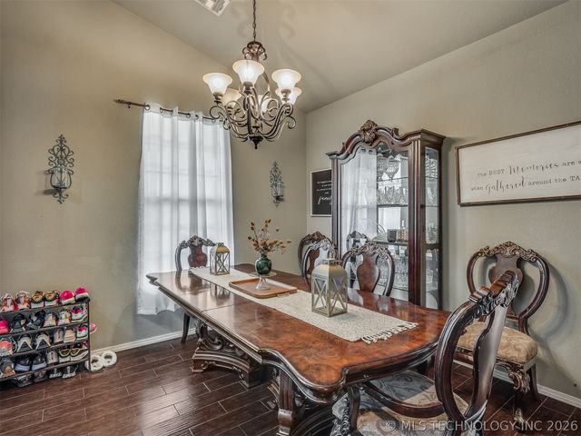 808 N E Street, Eufaula, OK 74432