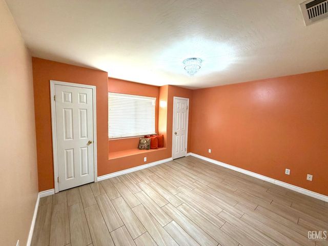 11126 New Forest Drive, Bakersfield, CA 93312