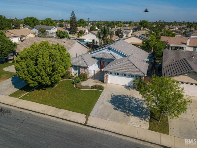 11126 New Forest Drive, Bakersfield, CA 93312