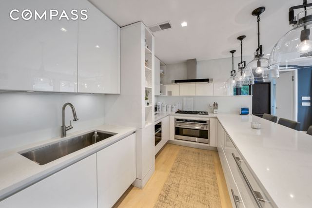 67 Park Avenue 2BC, New York City, NY 10016