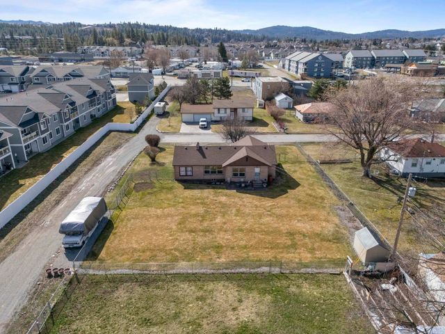 16427 E Riverside Ave, Spokane Valley, WA 99037