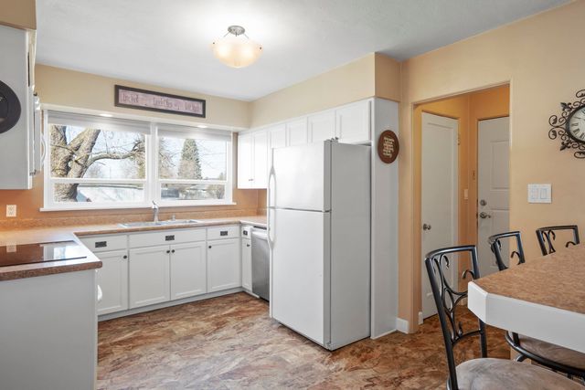 16427 E Riverside Ave, Spokane Valley, WA 99037