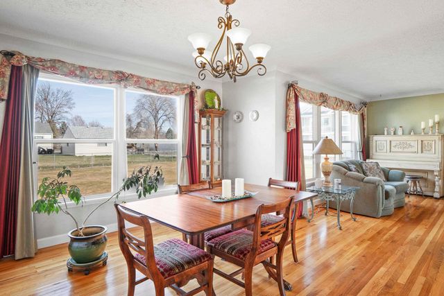 16427 E Riverside Ave, Spokane Valley, WA 99037