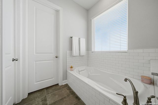 3711 Eliberis, San Antonio, TX 78261