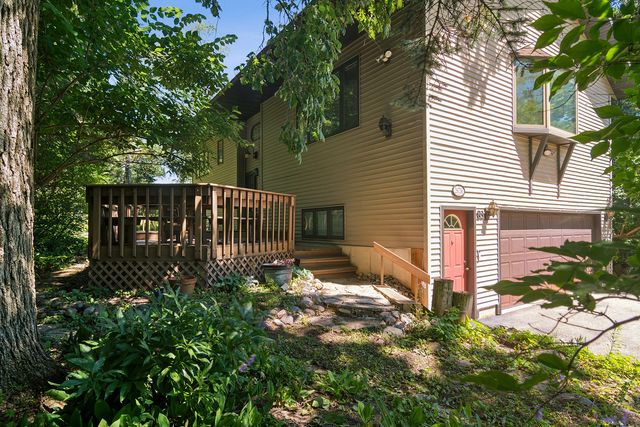 26736 N Circle Drive, Mundelein, IL 60060