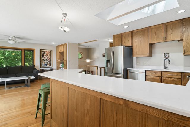 26736 N Circle Drive, Mundelein, IL 60060