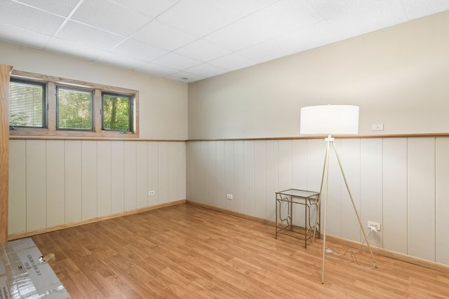 26736 N Circle Drive, Mundelein, IL 60060
