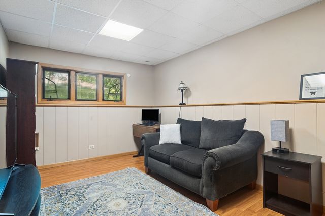 26736 N Circle Drive, Mundelein, IL 60060