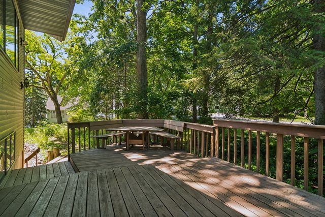 26736 N Circle Drive, Mundelein, IL 60060