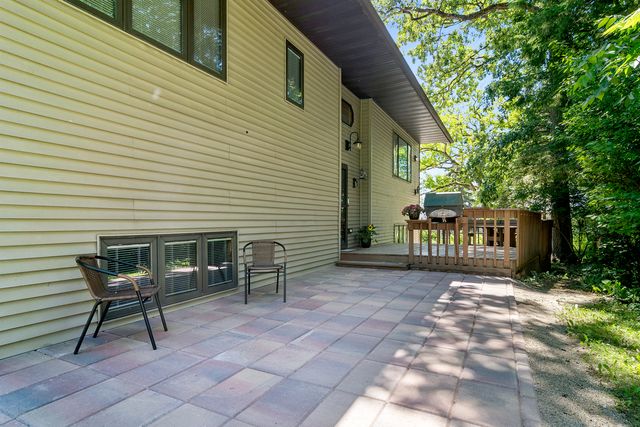 26736 N Circle Drive, Mundelein, IL 60060