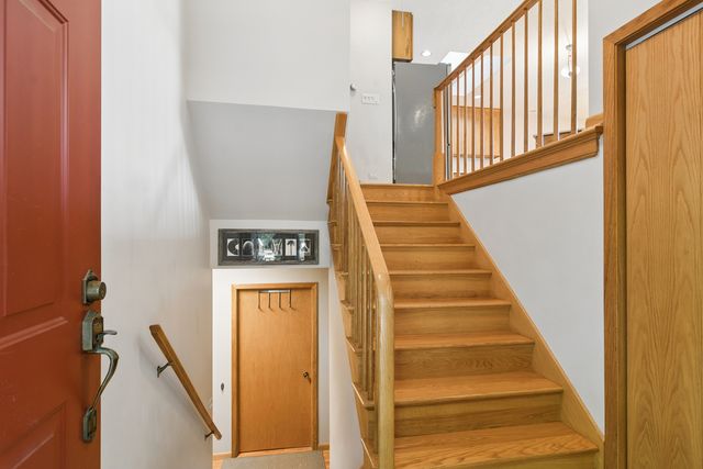 26736 N Circle Drive, Mundelein, IL 60060