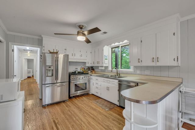 1008 Downey Dr, Nashville, TN 37205