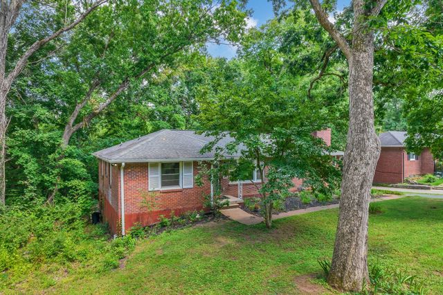 1008 Downey Dr, Nashville, TN 37205