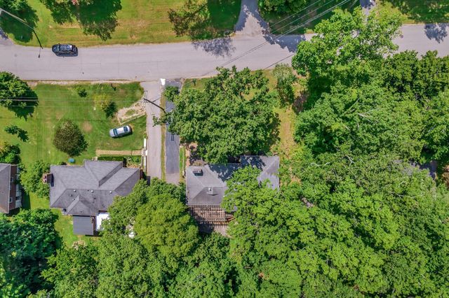 1008 Downey Dr, Nashville, TN 37205