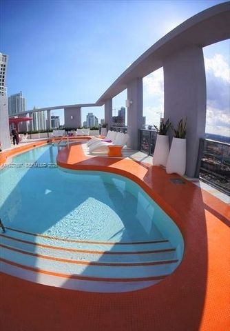 31 SE 6th St 902, Miami, FL 33131