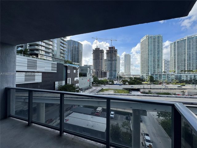 31 SE 6th St 902, Miami, FL 33131