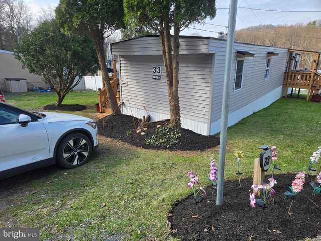 33 SQUAW CIR, Barto, PA 19504