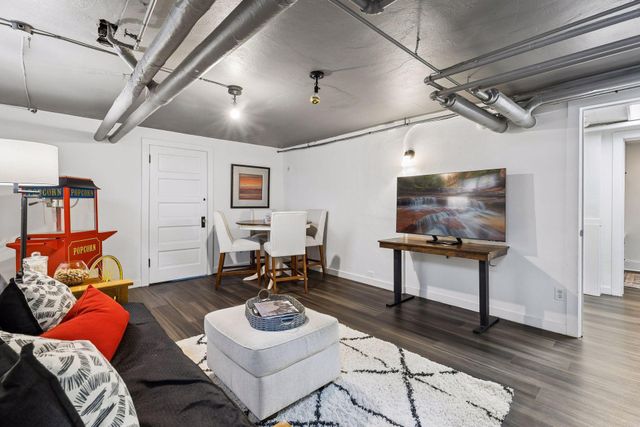 5051 Lyndale Avenue S, Minneapolis, MN 55419