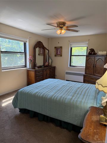 35 SHADY GLEN Court 3F, New Rochelle, NY 10805