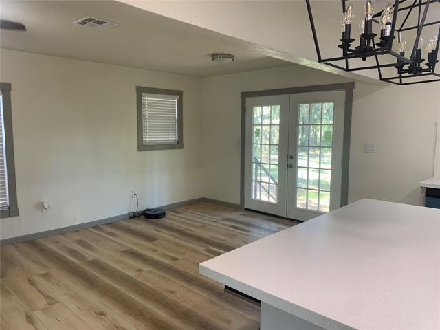 507 Magnolia Street, Lake Jackson, TX 77566