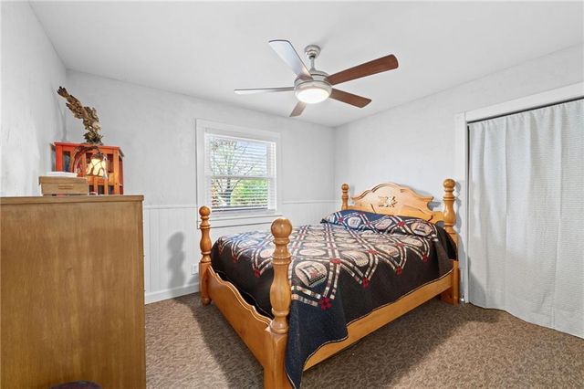 17307 E Courtney Atherton Road, Independence, MO 64058