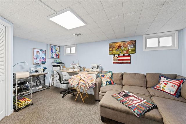 17307 E Courtney Atherton Road, Independence, MO 64058