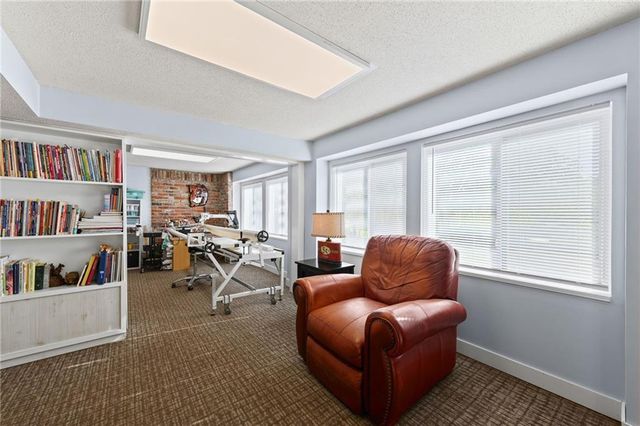 17307 E Courtney Atherton Road, Independence, MO 64058