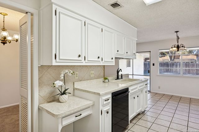 3619 Mapleton, San Antonio, TX 78230