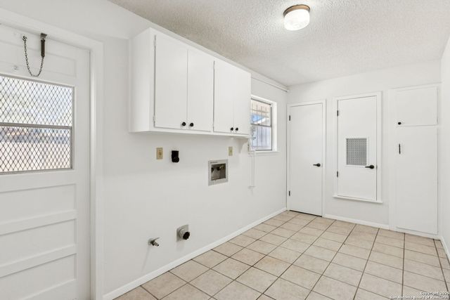 3619 Mapleton, San Antonio, TX 78230