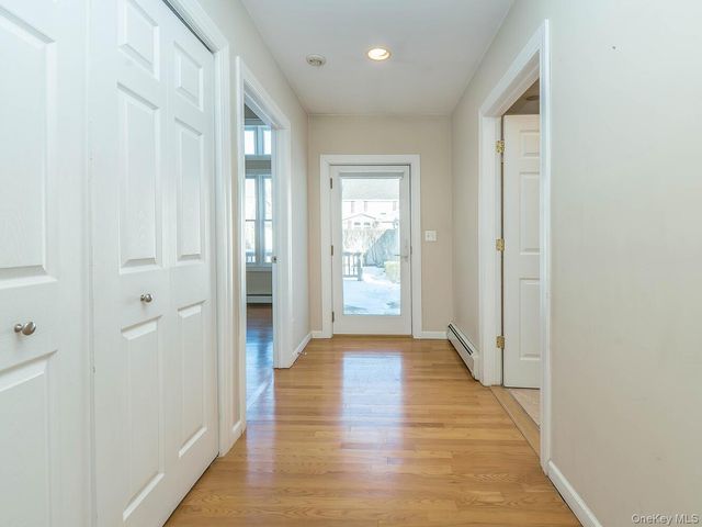 25 Princeton Street, Williston Park, NY 11596