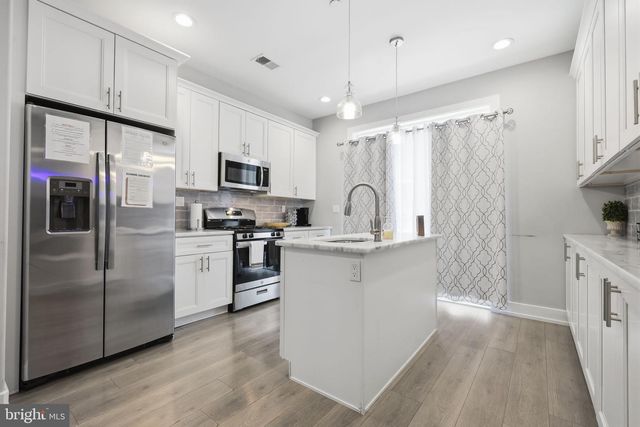 1411 S TAYLOR ST, Philadelphia, PA 19146
