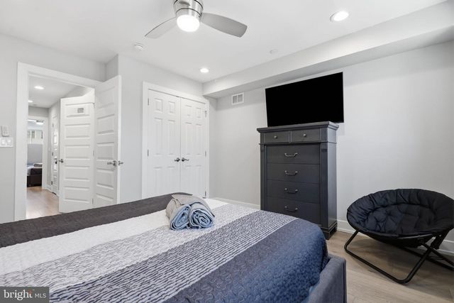 1411 S TAYLOR ST, Philadelphia, PA 19146