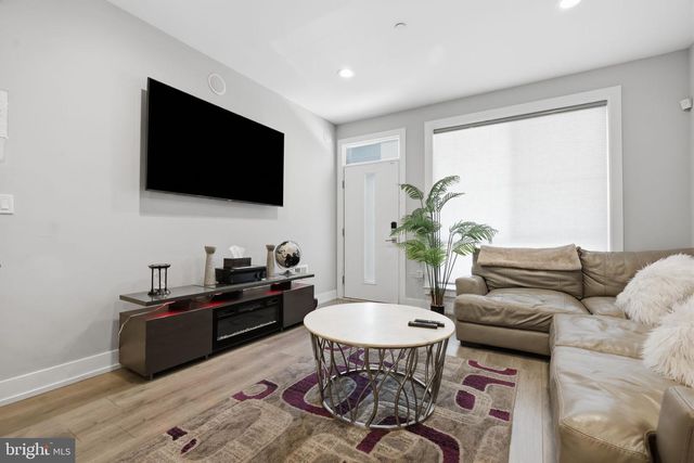 1411 S TAYLOR ST, Philadelphia, PA 19146