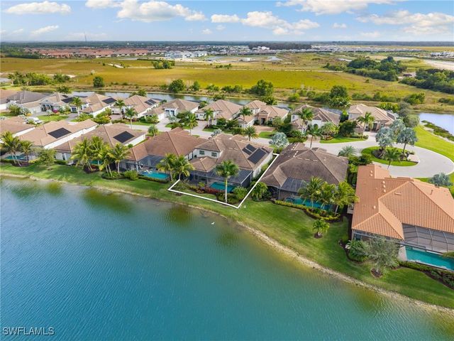 3445 Wellfleet LN, Naples, FL 34114