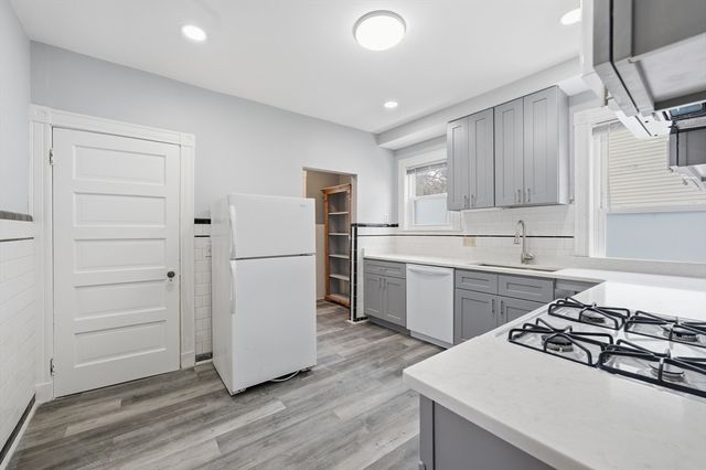 111 Dustin St 111, Boston, MA 02135