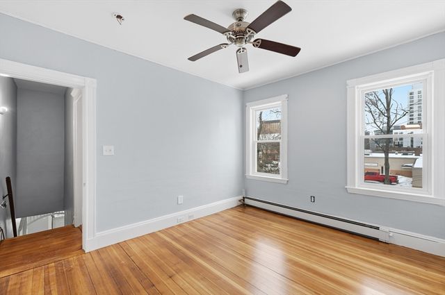 111 Dustin St 111, Boston, MA 02135