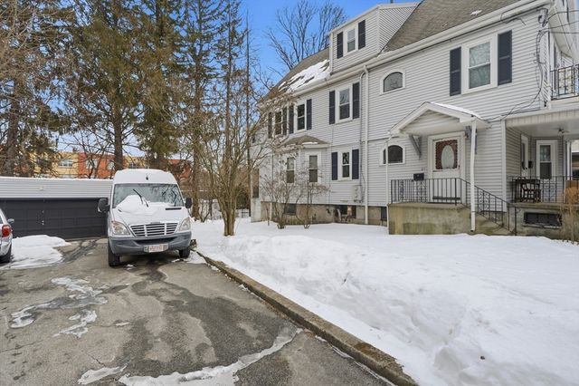 111 Dustin St 111, Boston, MA 02135