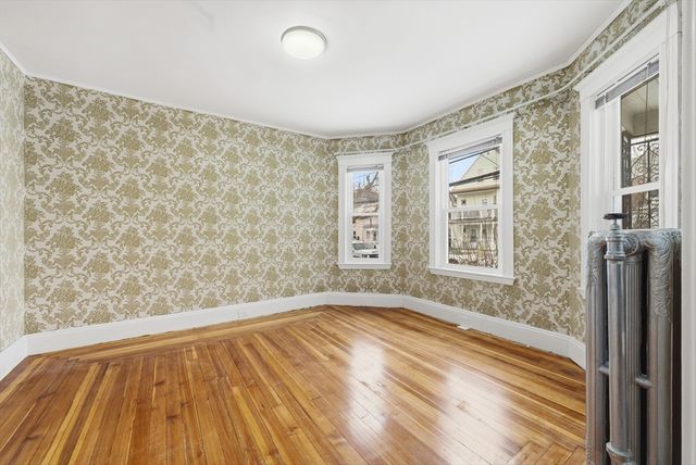 111 Dustin St 111, Boston, MA 02135