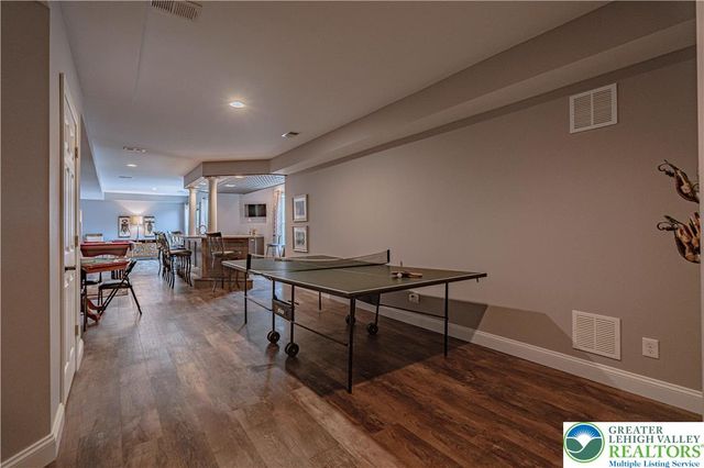 6532 Forest Knoll Court, Upper Macungie Twp, PA 18106