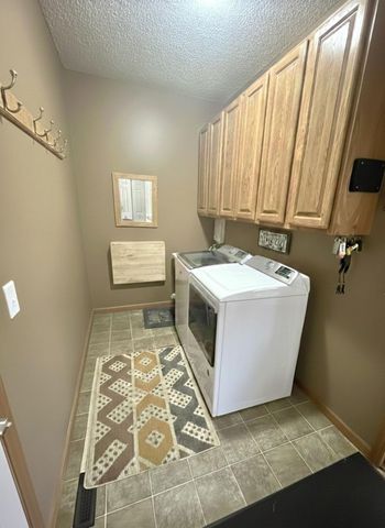 969 Creekwood Drive N, Champlin, MN 55316