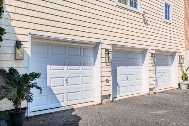 3 Dover Court, Wading River, NY 11792