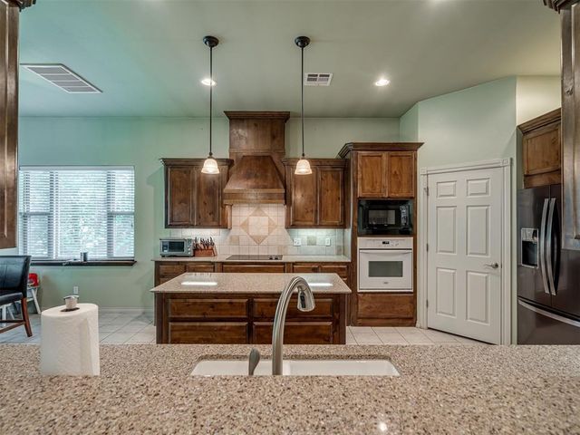 18591 308th Street, Norman, OK 73072