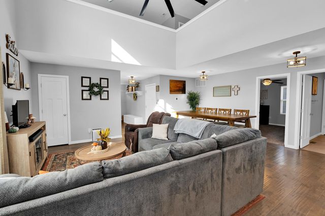 506 S Gauge Street, Willard, MO 65781