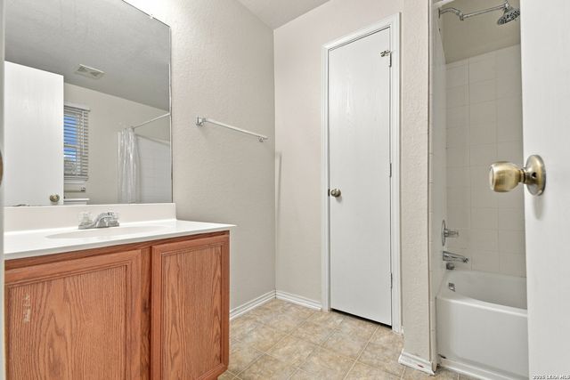 8119 Thicket Pass, San Antonio, TX 78254