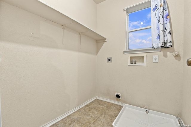 8119 Thicket Pass, San Antonio, TX 78254