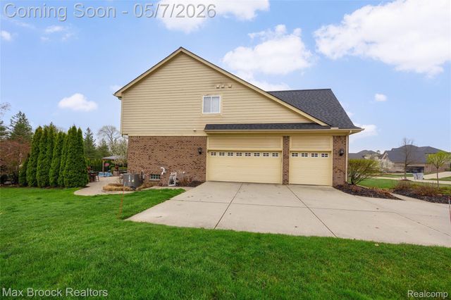 22462 Cyprus Drive, Northville, MI 48167
