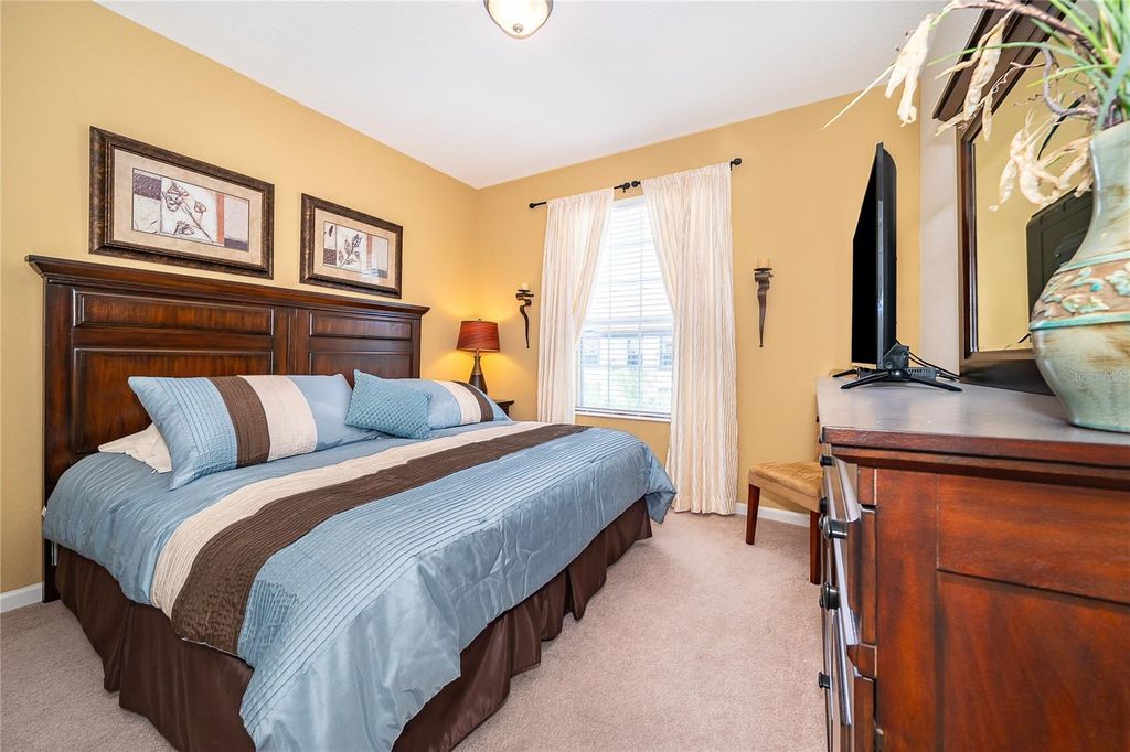 Image 24 of property listing at 4102 BREAKVIEW DRIVE 40203, Orlando, FL 32819