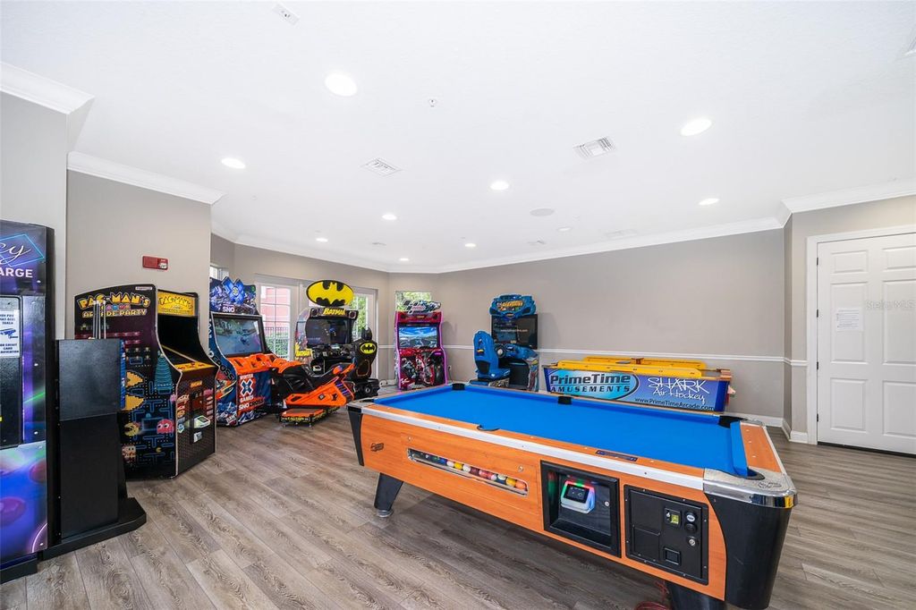 Image 39 of property listing at 4102 BREAKVIEW DRIVE 40203, Orlando, FL 32819