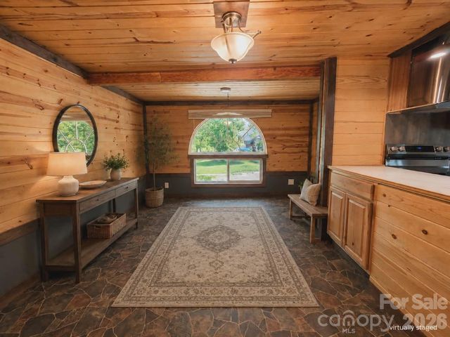 92 Buchanan Drive, Bakersville, NC 28705